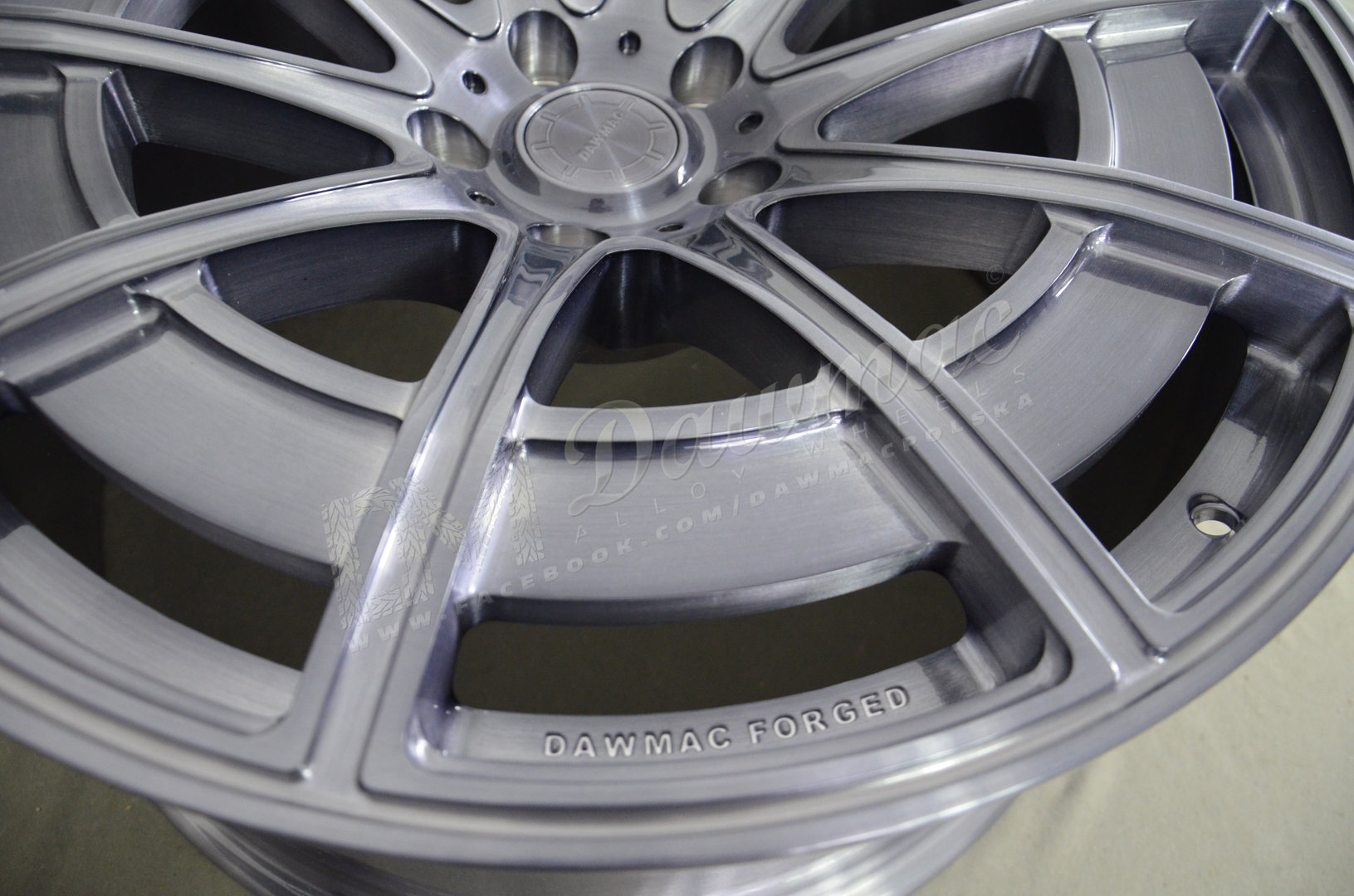 Dawmac Forged FS725 23" 10,5J ET8 + 10,5J ET13 5x130 Dark Grey Brushed - obrazek 10