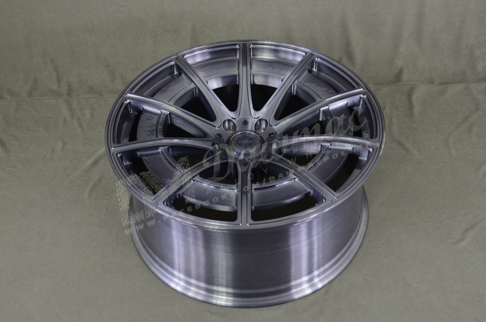 Dawmac Forged FS725 23" 10,5J ET8 + 10,5J ET13 5x130 Dark Grey Brushed - obrazek 5