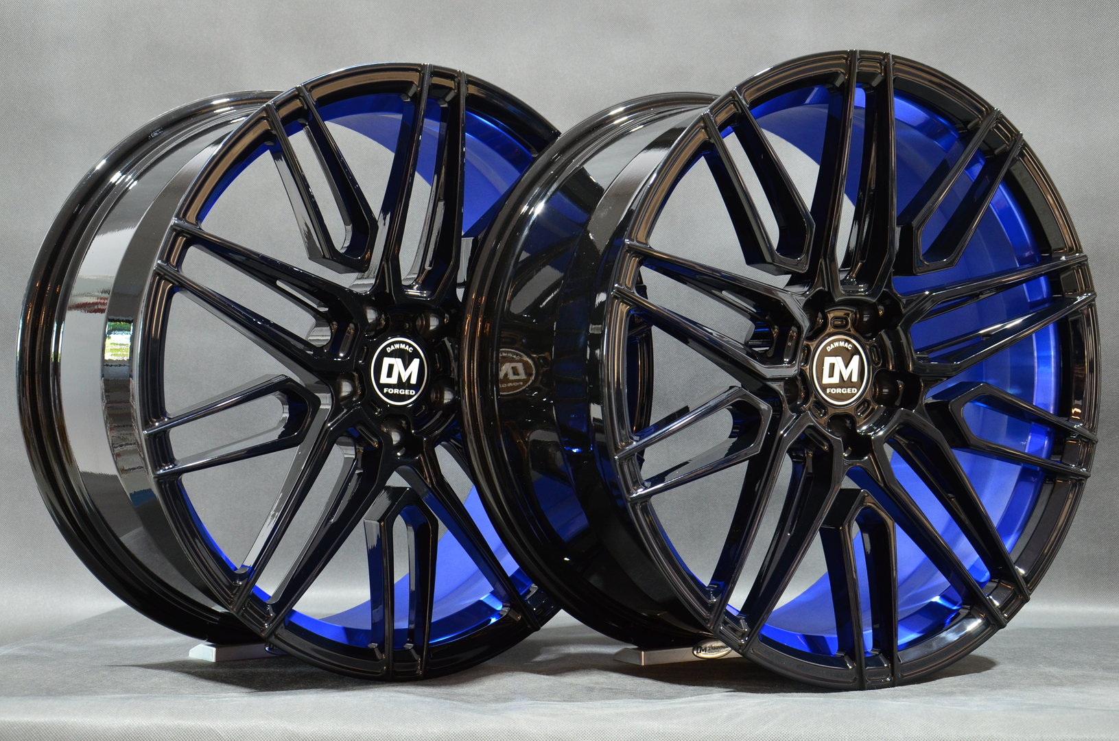 Dawmac Forged JL4368 19'' 9,5J ET40 + 10,5J ET45 5x120 - obrazek 4