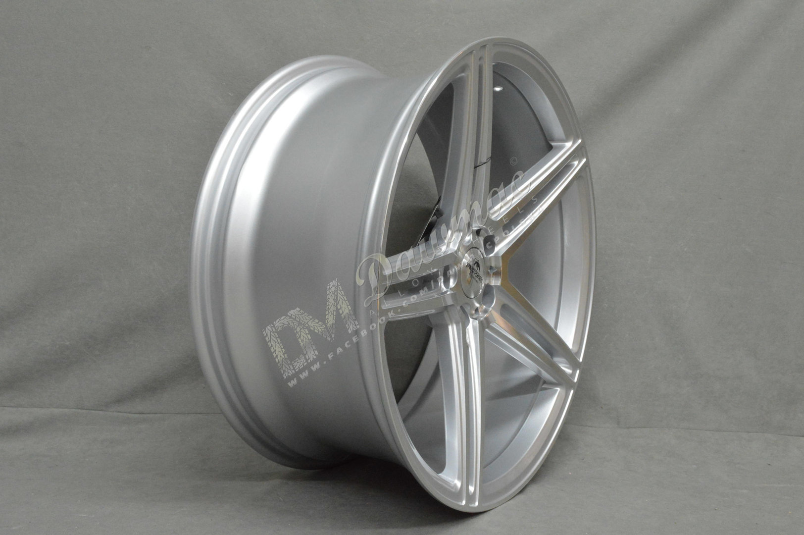 Forzza Bosan 19" 9.5J ET35 5x112 SFM - obrazek 4