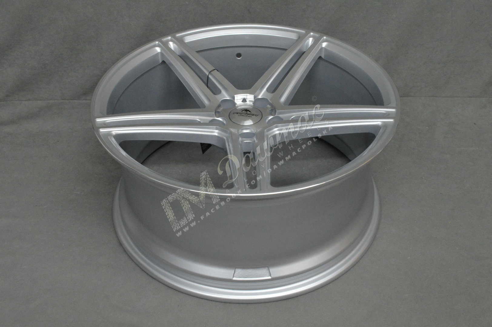 Forzza Bosan 19" 9.5J ET35 5x112 SFM - obrazek 5