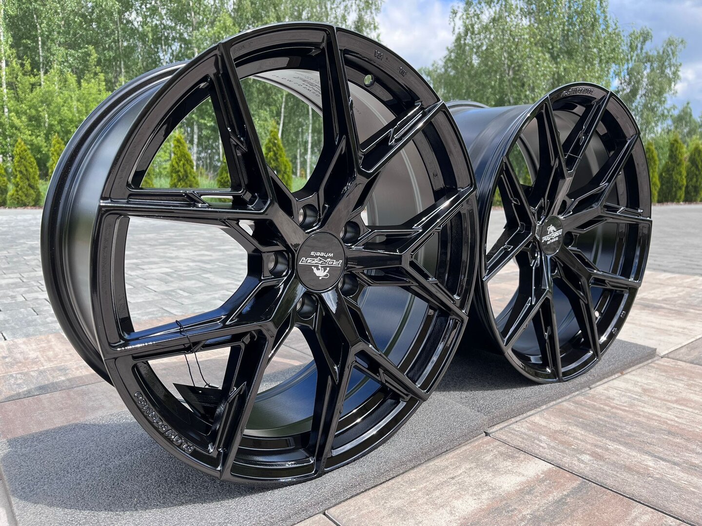 Forzza Gravity 19" 8,5J ET42 + 9,5J ET40 5x114,3 Black - obrazek 4