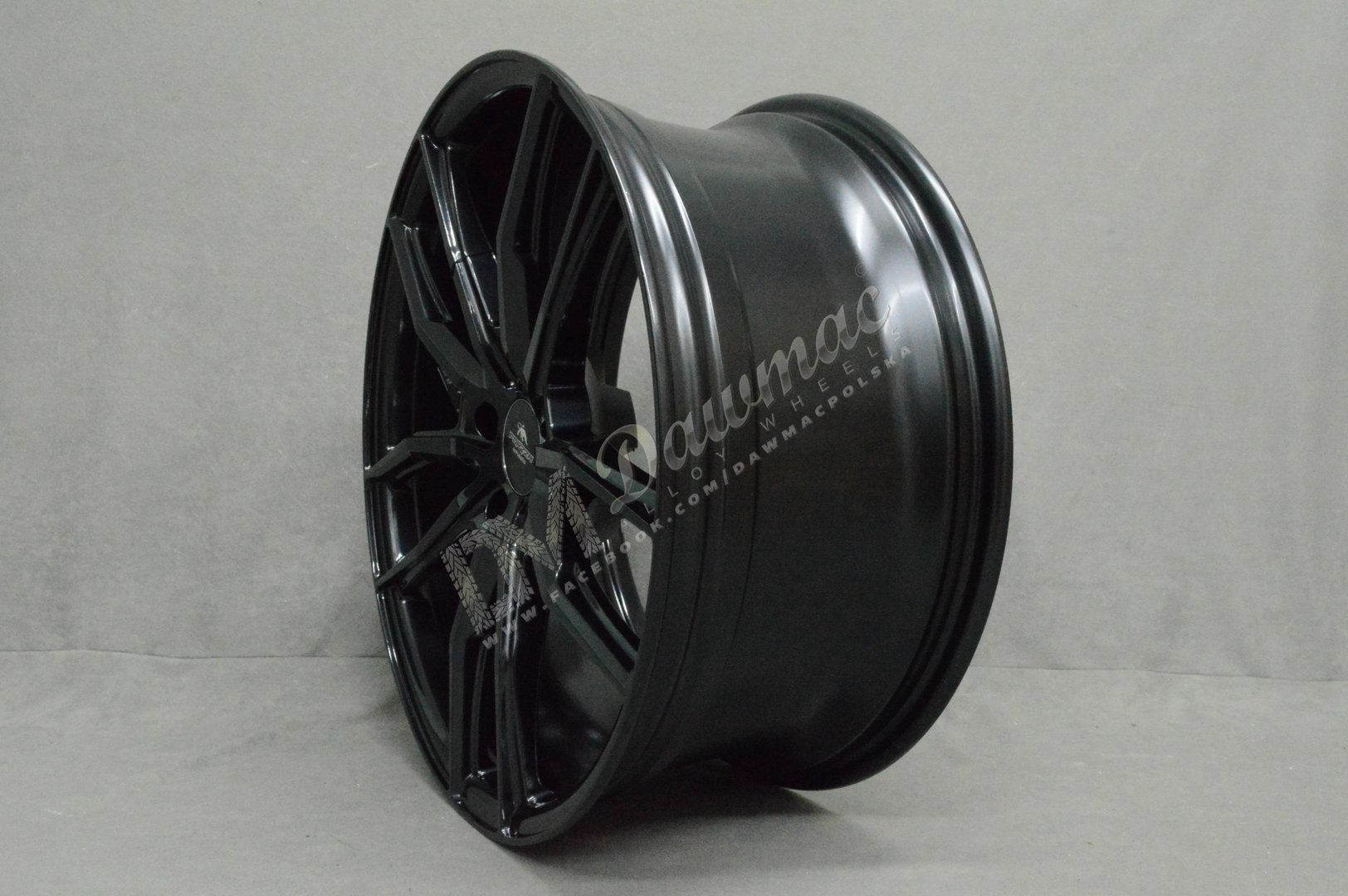 Forzza Sigma 18" 8J ET35 5x112 Black Magic - obrazek 3