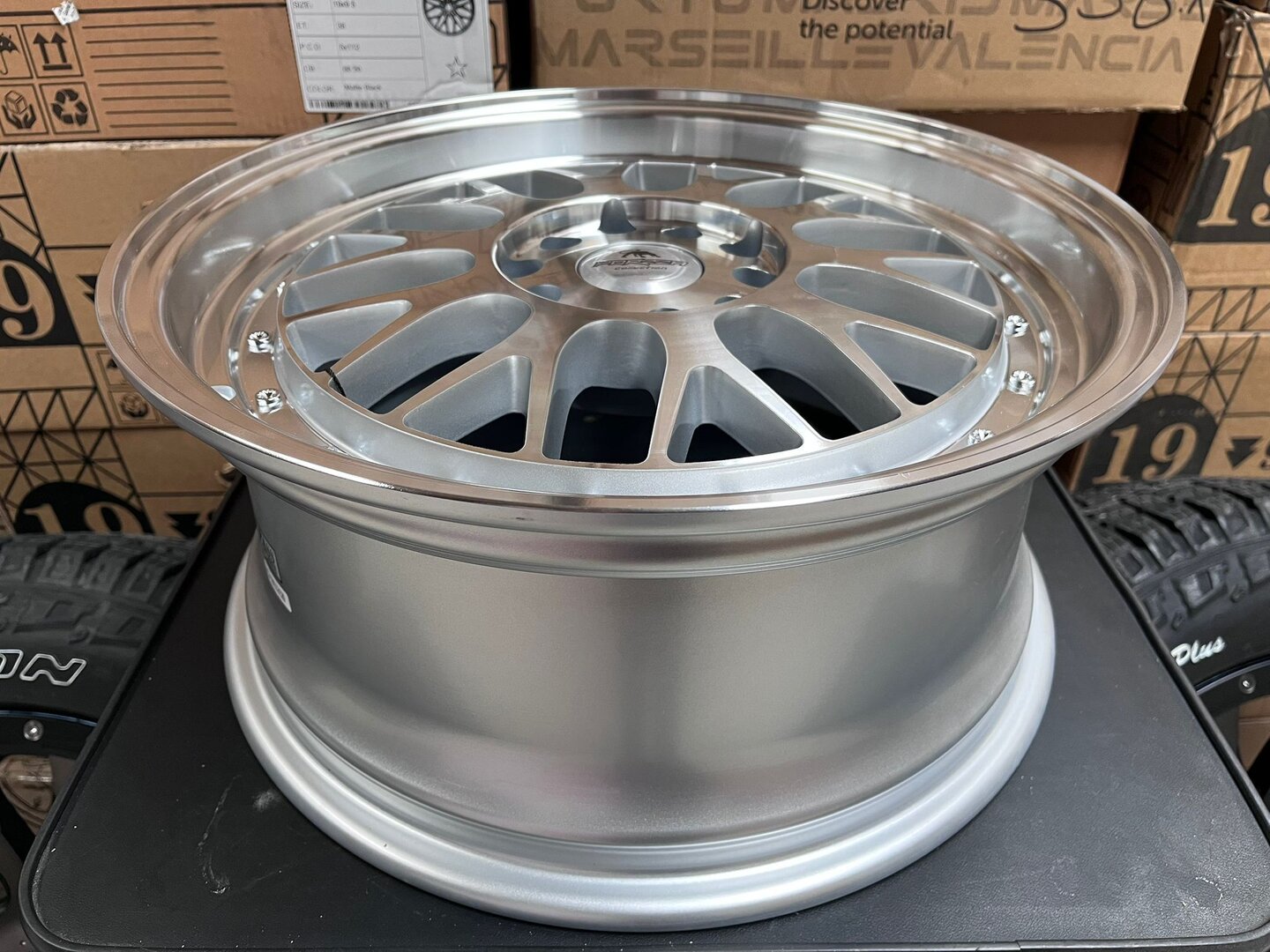 Forzza Spot 17" 7,5J ET40 5x112/5x120 Silver Face Machined - obrazek 5