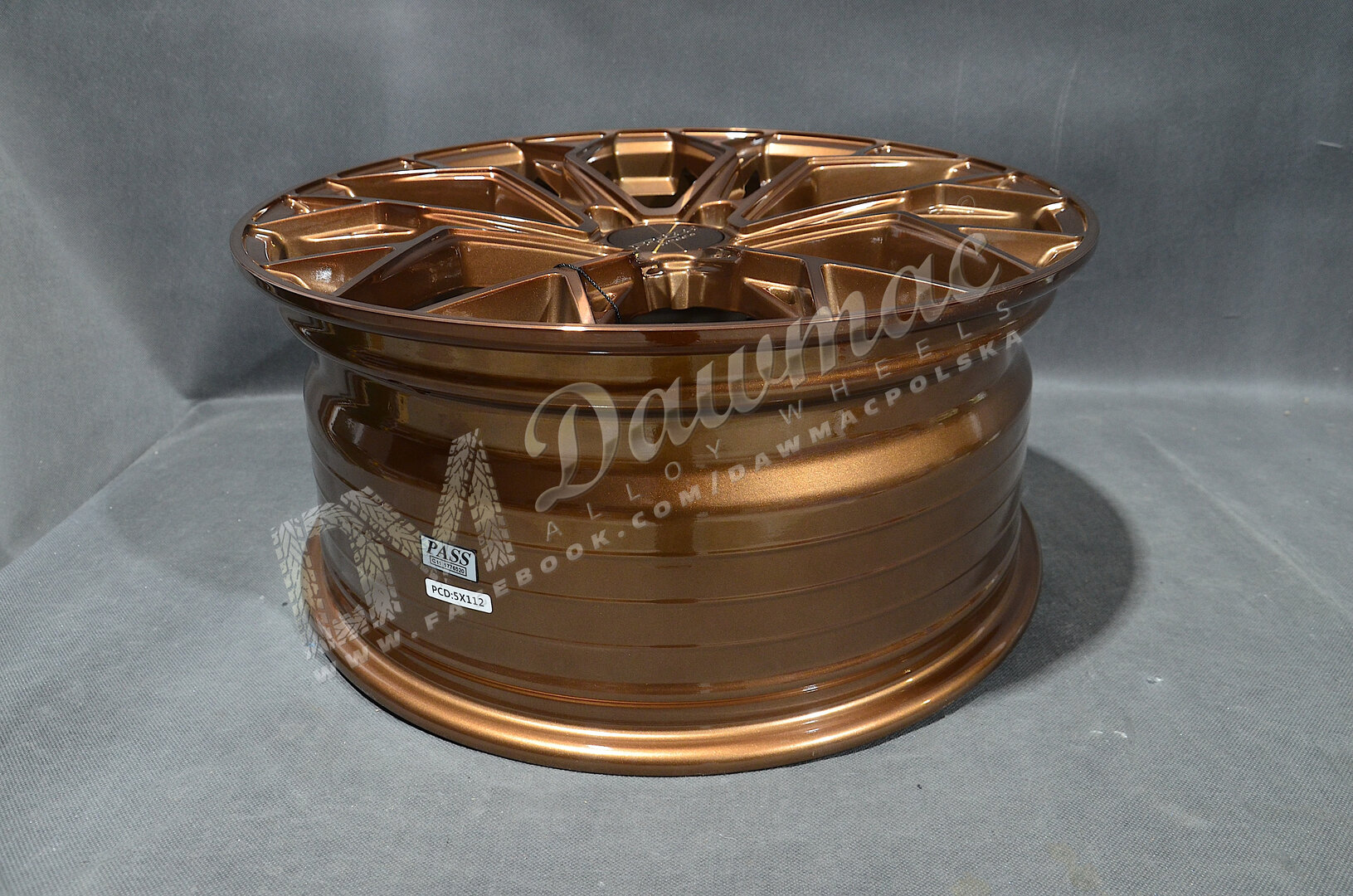 Forzza Titan 20" 9J ET25 + 10.5J ET40 5x112 Bronze Tint - obrazek 5