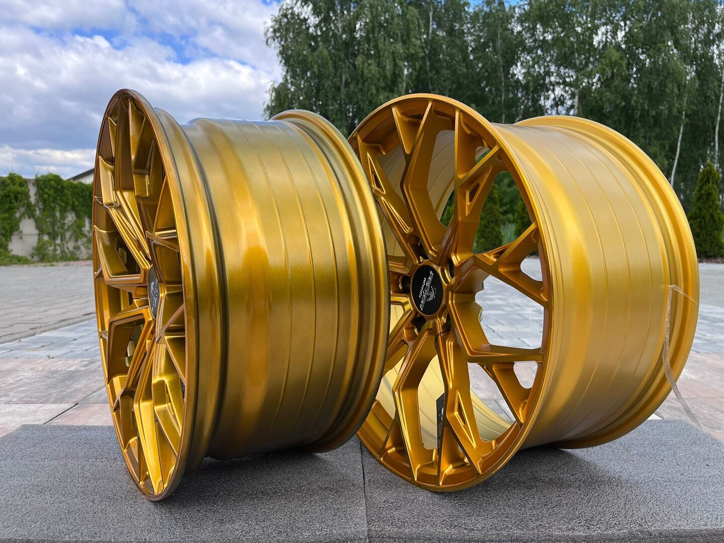 Forzza Titan 19" 8,5J ET32 + 9,5J ET38 5x120 Golden Amber - obrazek 5