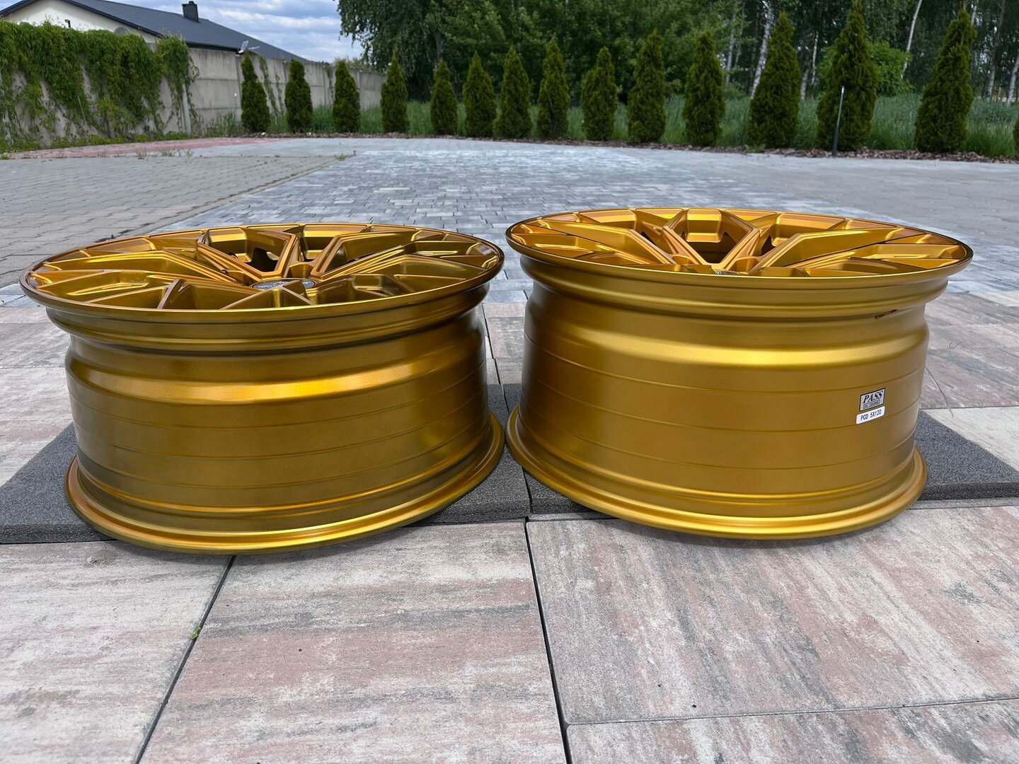 Forzza Titan 19" 8,5J ET32 + 9,5J ET38 5x120 Golden Amber - obrazek 7