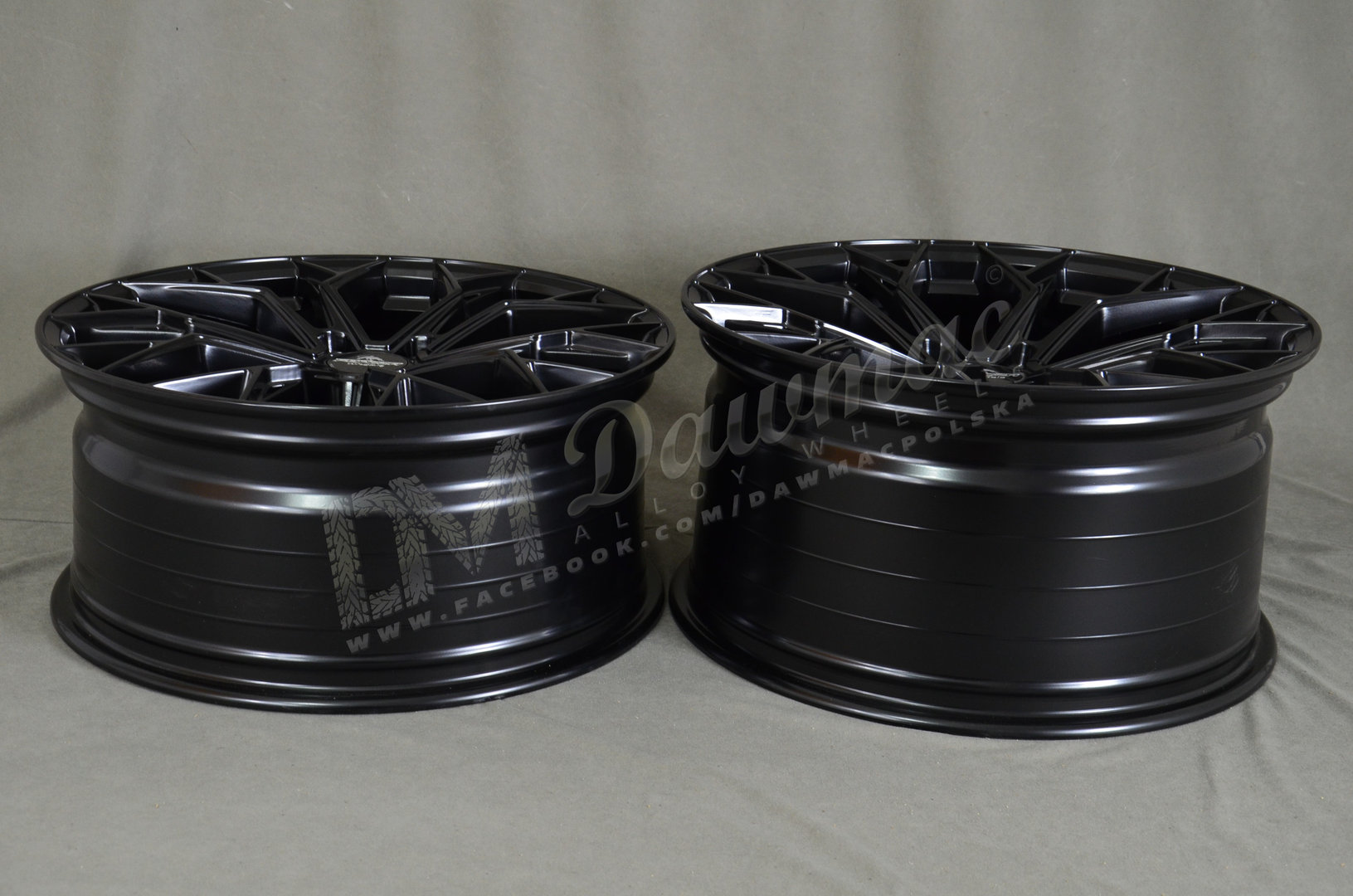 Forzza Titan 20" 9J ET32 + 10,5J ET37 5x120 Satin Black - obrazek 8