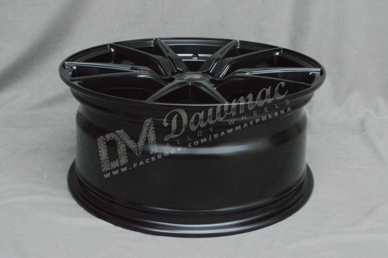 Forzza Ultra 18" 9J ET38 5x120 Satin Black - obrazek 6