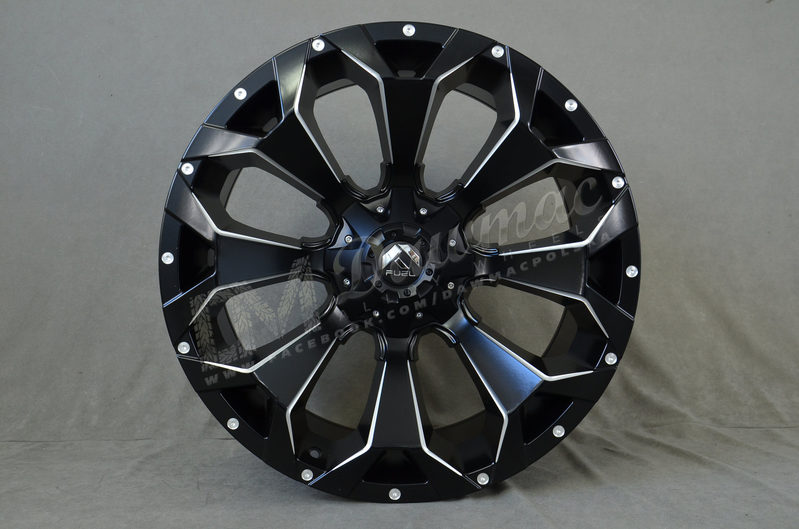 Fuel Assault 22" 10J ET-18 5X139.7/5X150 Matte Black Milled - obrazek 2