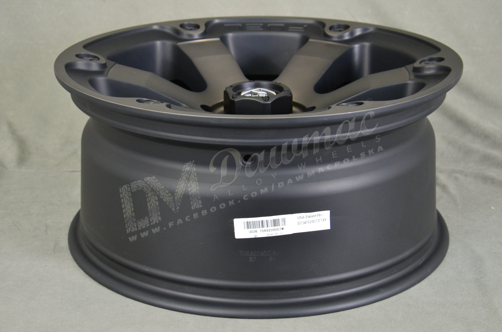 Fuel Beast 20" 10J ET-18 5x127 Black with Machined Face and Double Dark Tint - obrazek 7