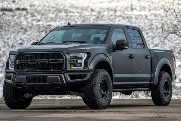 Fuel Block 18" 9J ET20 5x127 Matte Black w/ Black Ring - obrazek 6