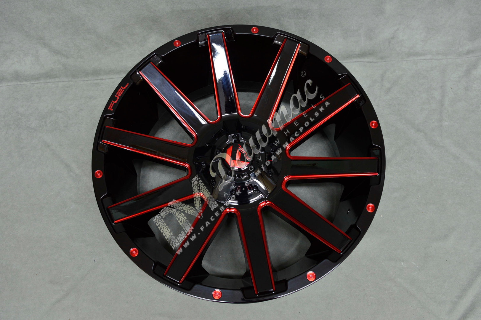 Fuel Contra 18" 9J ET-12 6x135/6x139,7 Gloss Black Milled Red - obrazek 5