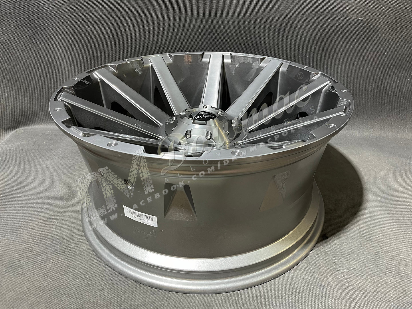 Fuel Contra 20" 9J ET19 6x135/6x139,7 Brushed Gunmetal Tinted Clear - obrazek 6