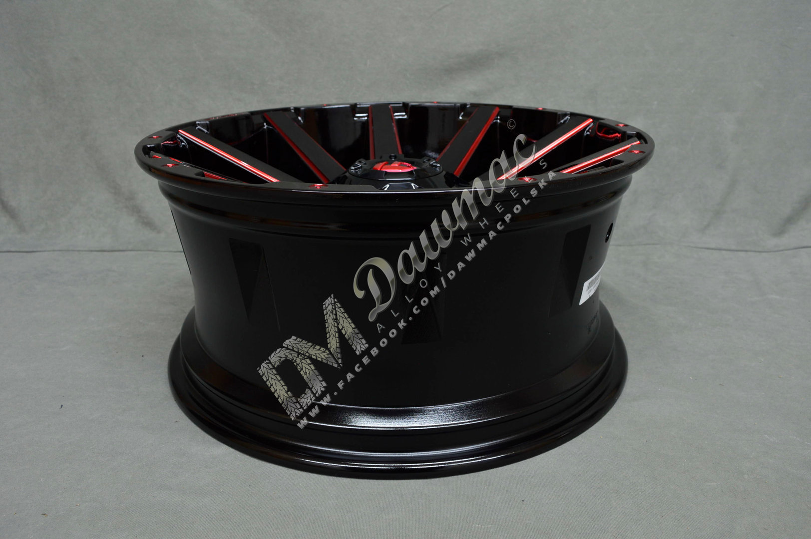 Fuel Contra 20" 9J ET2 6x135/6x139,7 Gloss Black Milled Red - obrazek 8