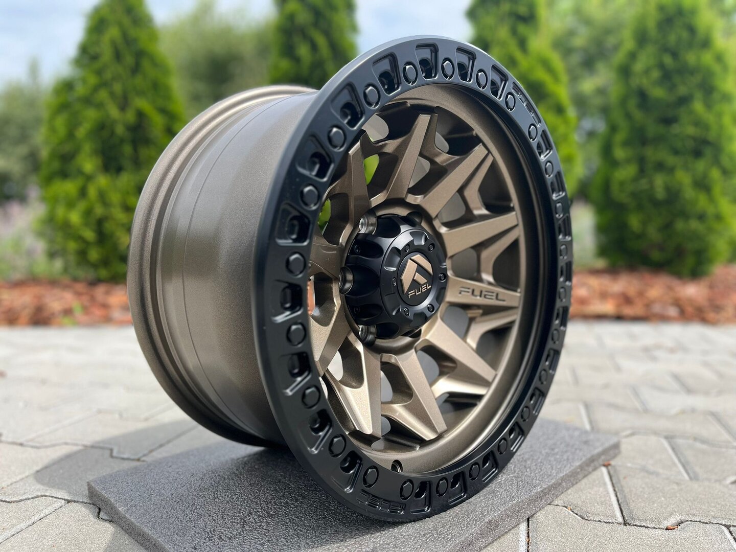 Fuel Covert 15" 8J ET-19 5x139,7 Matte Bronze Black Bead Ring - obrazek 3
