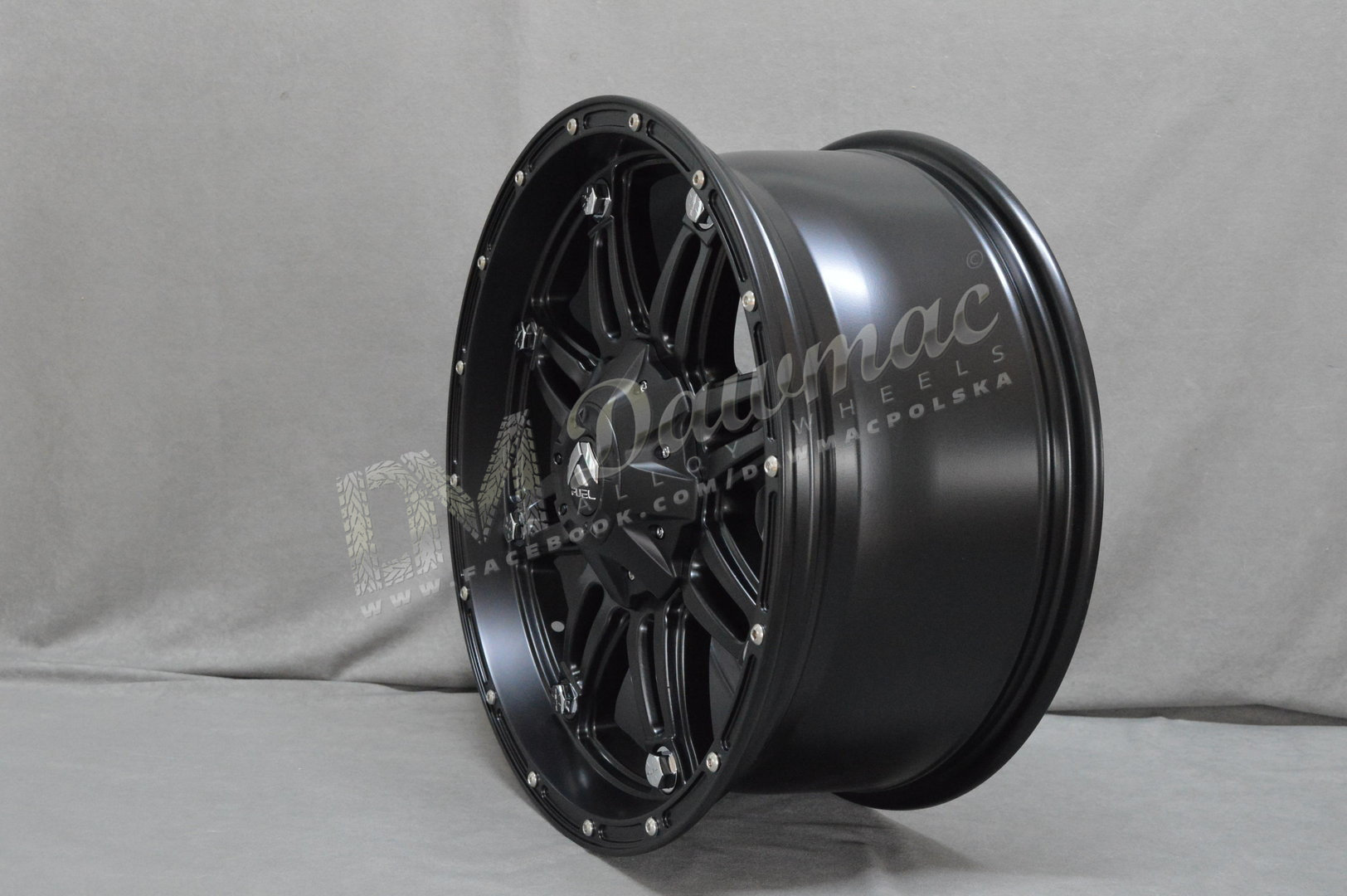 Fuel Hostage 20" 9J ET20 6x135/6x139,7 Matte Black - obrazek 3