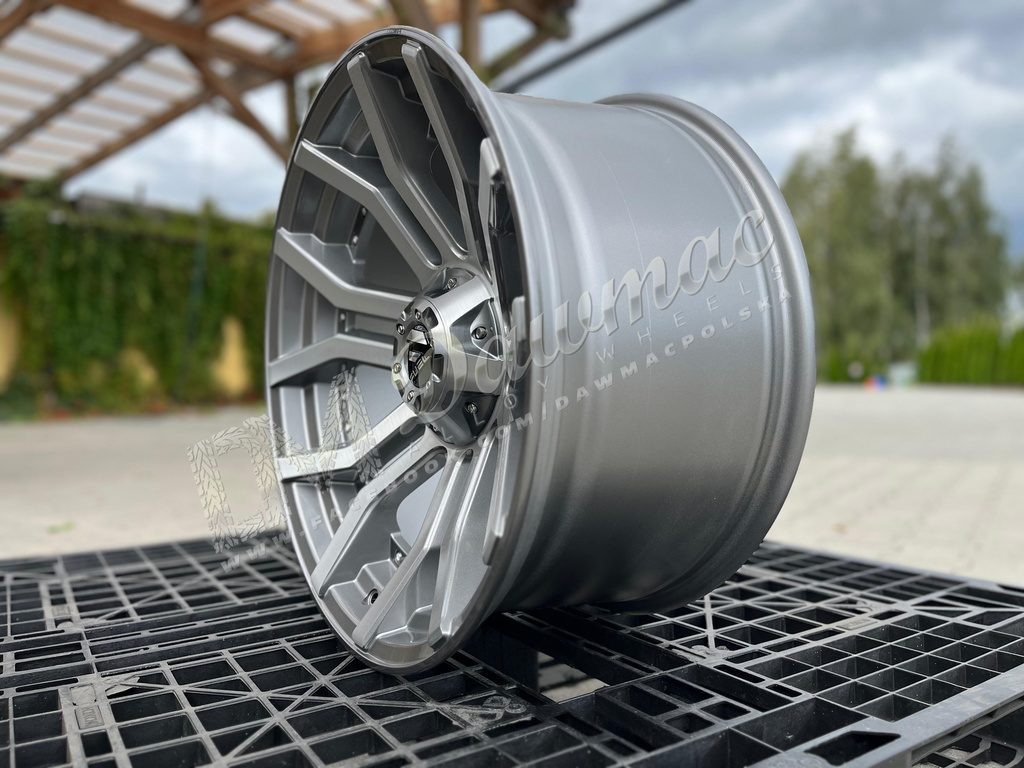 Fuel Rage 20" 10J ET-18 6x135/6x139,7 Brushed Gun Metal Tinted Clear - obrazek 4