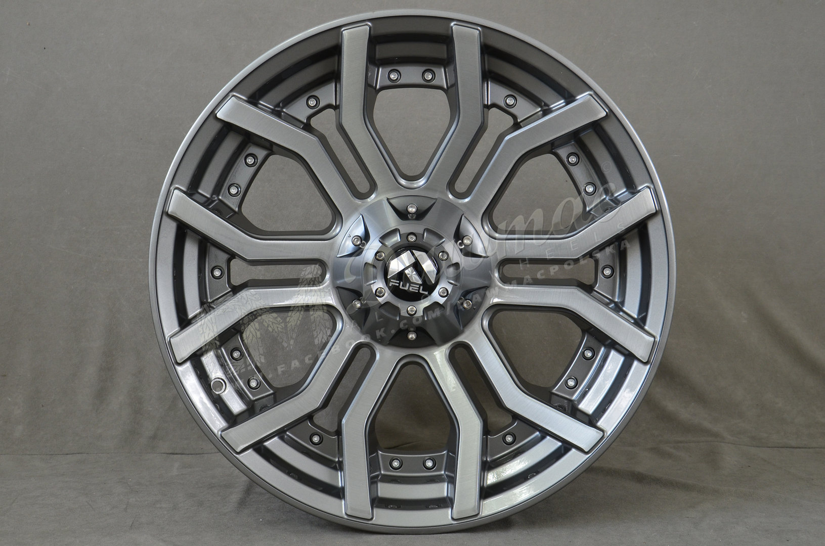 Fuel Rage 20" 9J ET1 6x135/6x139,7 Anthracite Brushed Tint Clear - obrazek 2