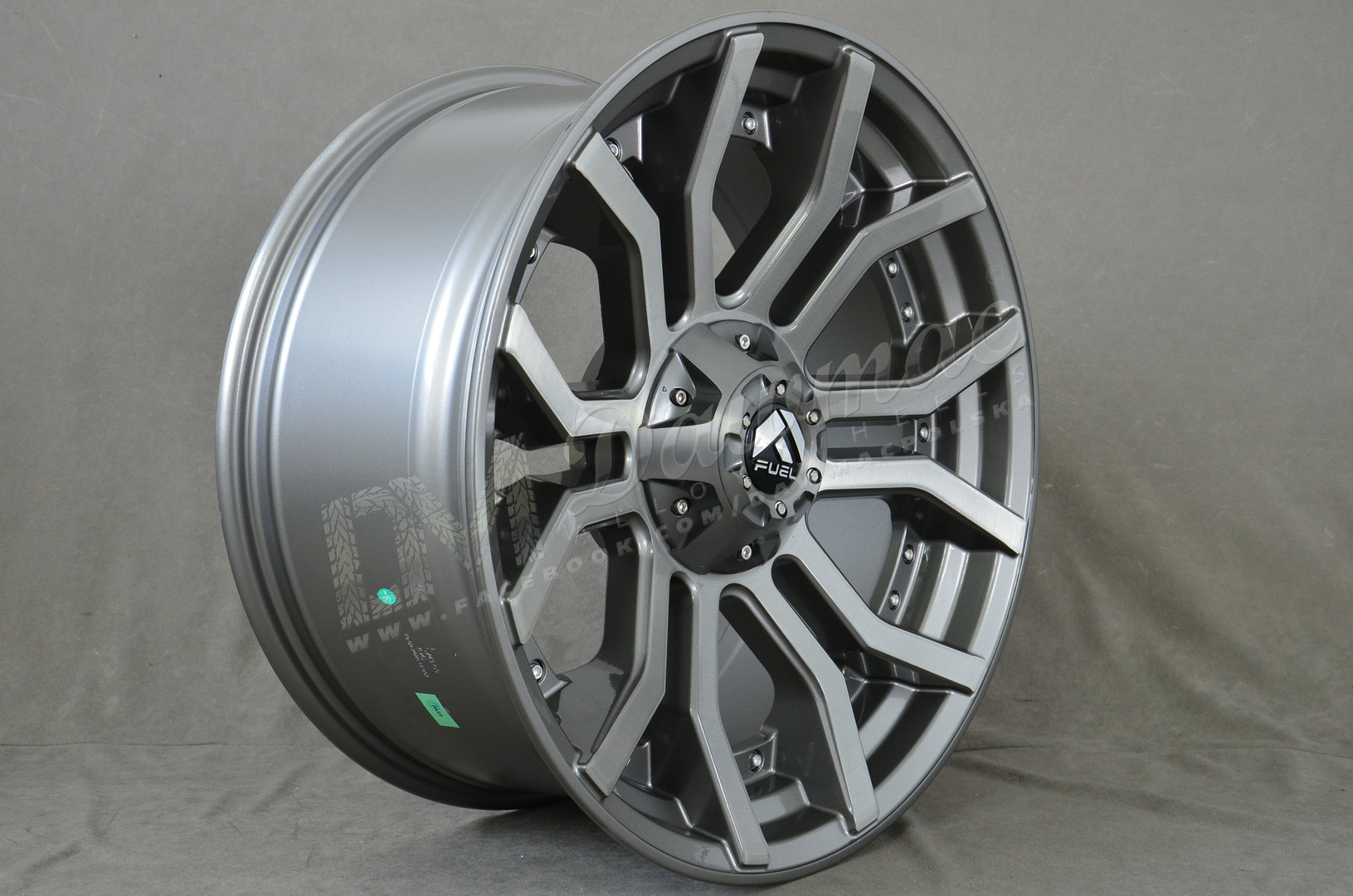 Fuel Rage 20" 9J ET1 6x135/6x139,7 Anthracite Brushed Tint Clear - obrazek 3