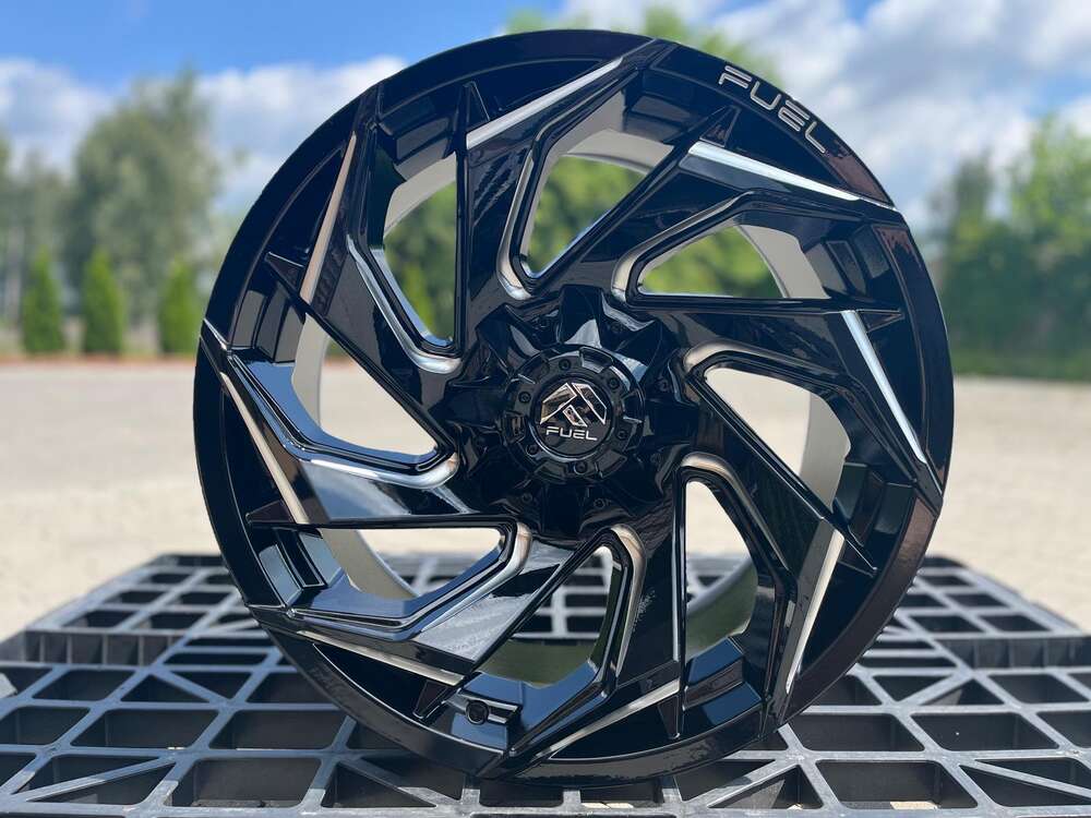 Fuel Reaction 20" 9J ET1 5x114,3/5x127 Gloss Black Milled