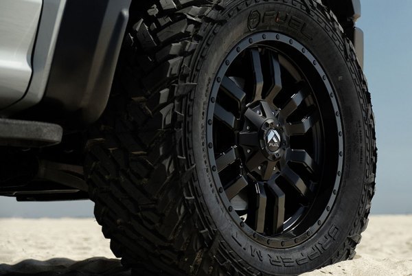 Fuel Sledge 18" 9J ET35 5x114,3/5x120 Matte Black Gloss Lip - obrazek 8