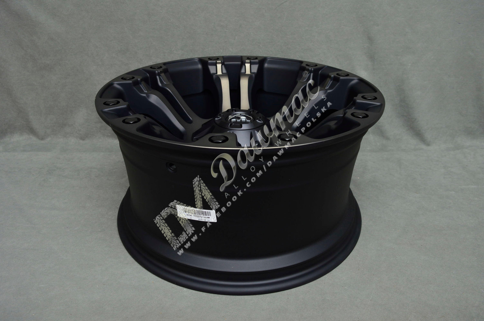 Fuel Vapor 20" 9J ET2 6x135/6x139,7 Matte Black Machined/Tint Clear - obrazek 6