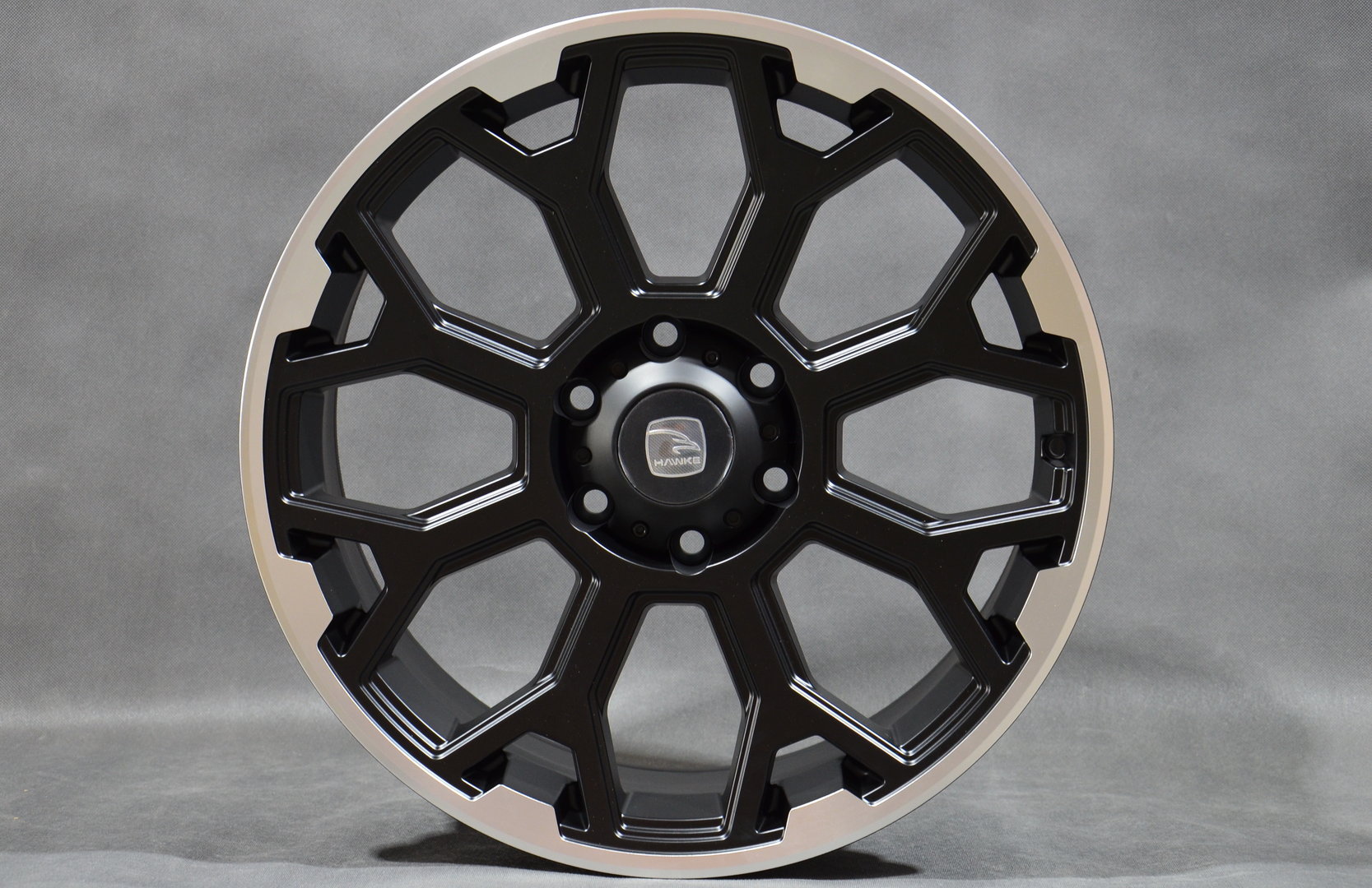 Hawke Sar 20" 9J ET30 6x139,7 Matt Black Lip Polished - obrazek 2