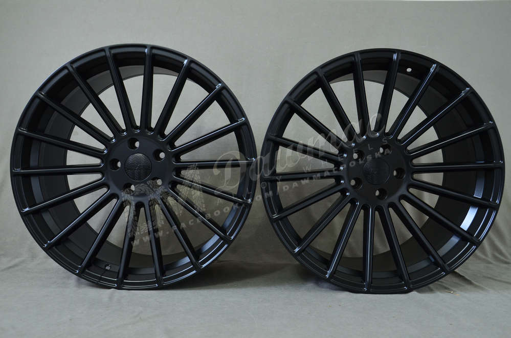 Haxer HX010 22" 10,5J ET40 + 11,5J ET38 5x120 Black Half Matt