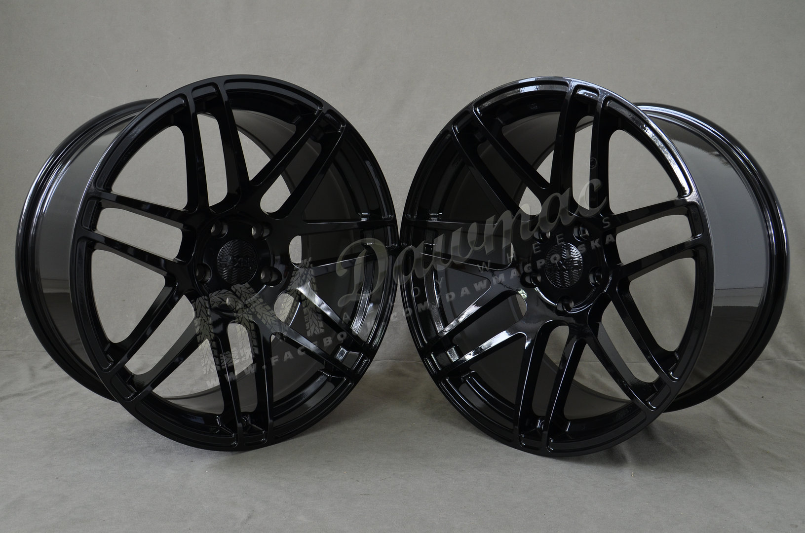 Haxer HX020 19" 9J ET20 + 10J ET15 5x120 Gloss Black - obrazek 3