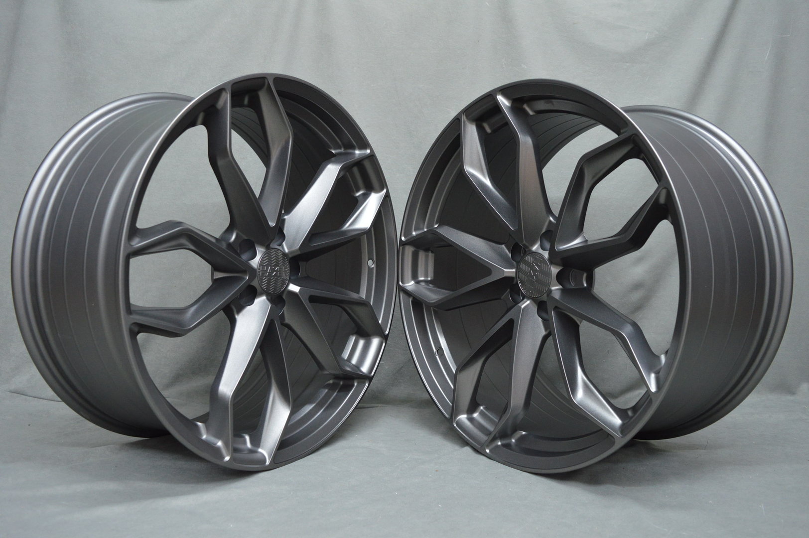 Haxer HX021 21'' 9J ET30 + 10J ET38 5x112 Graphite Half Matt - obrazek 3