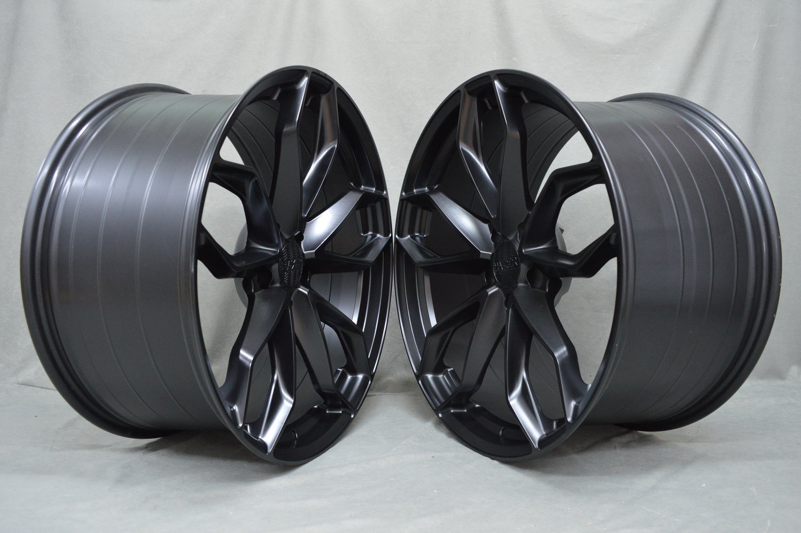 Haxer HX021 21" 9J ET30 + 10J ET46 5x112 Black Half Matt - obrazek 3