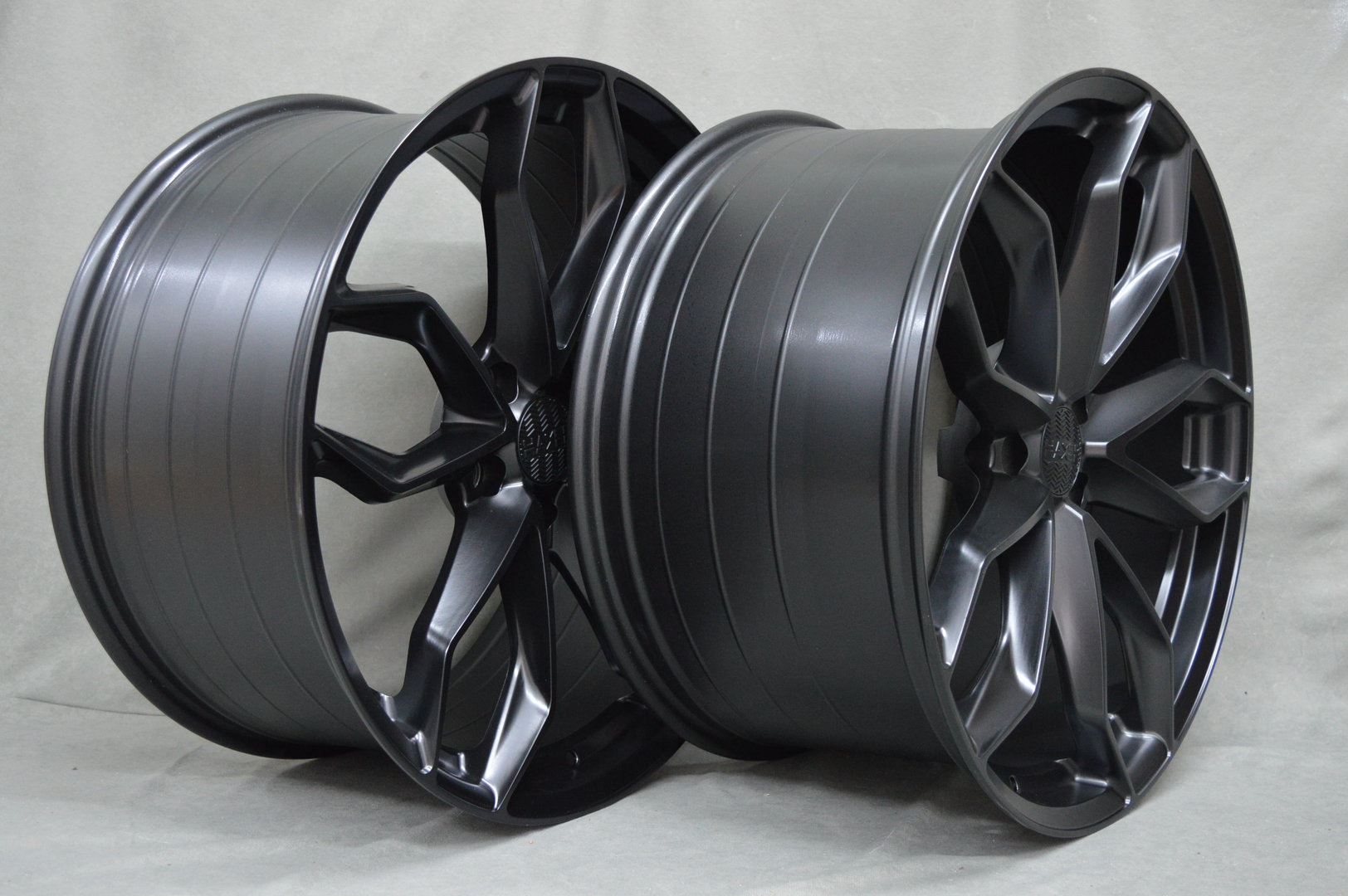 Haxer HX021 21" 9J ET30 + 10J ET46 5x112 Black Half Matt - obrazek 4