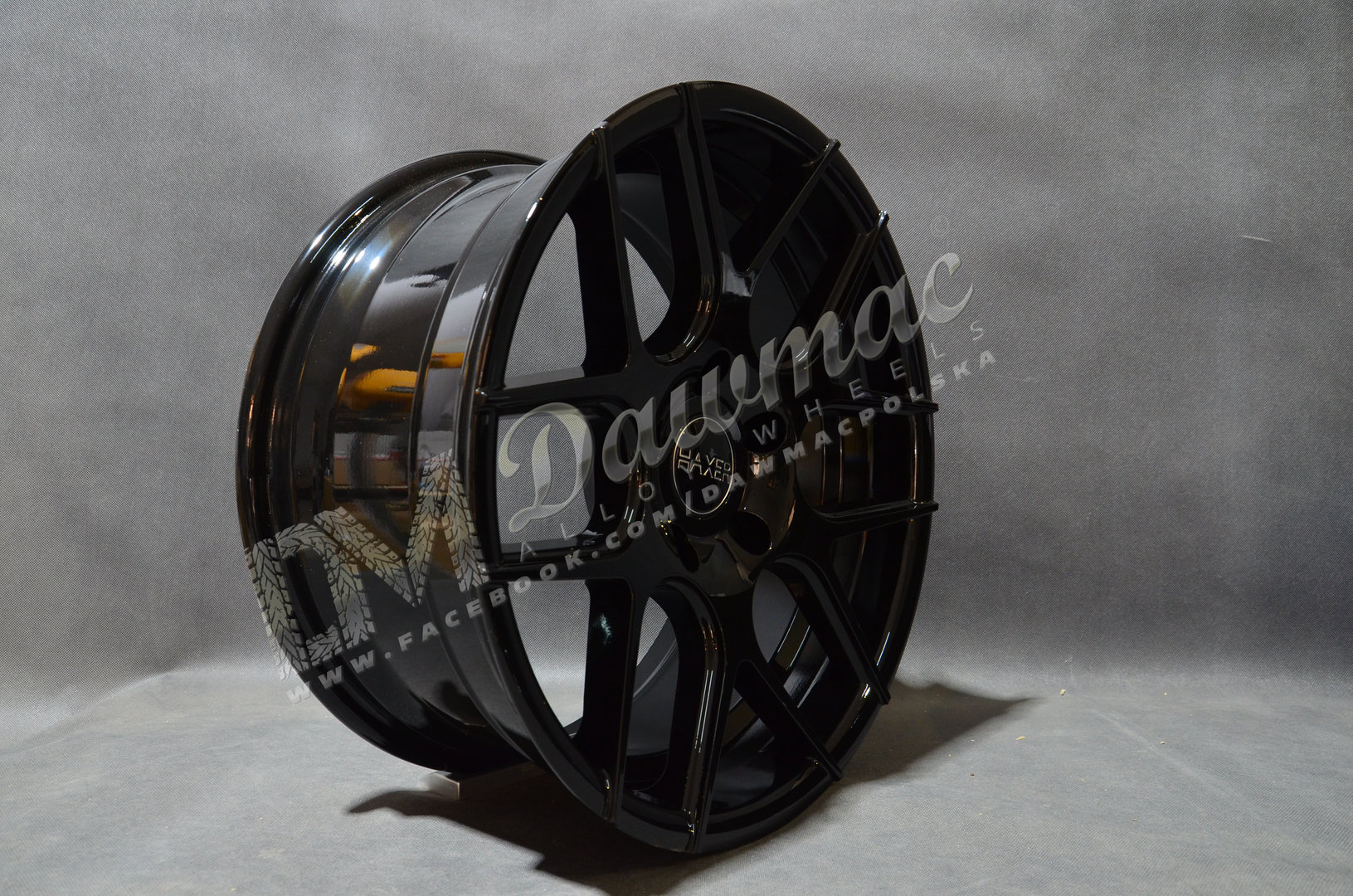 Haxer HX022 17" 8J ET20 5x120 Black - obrazek 3