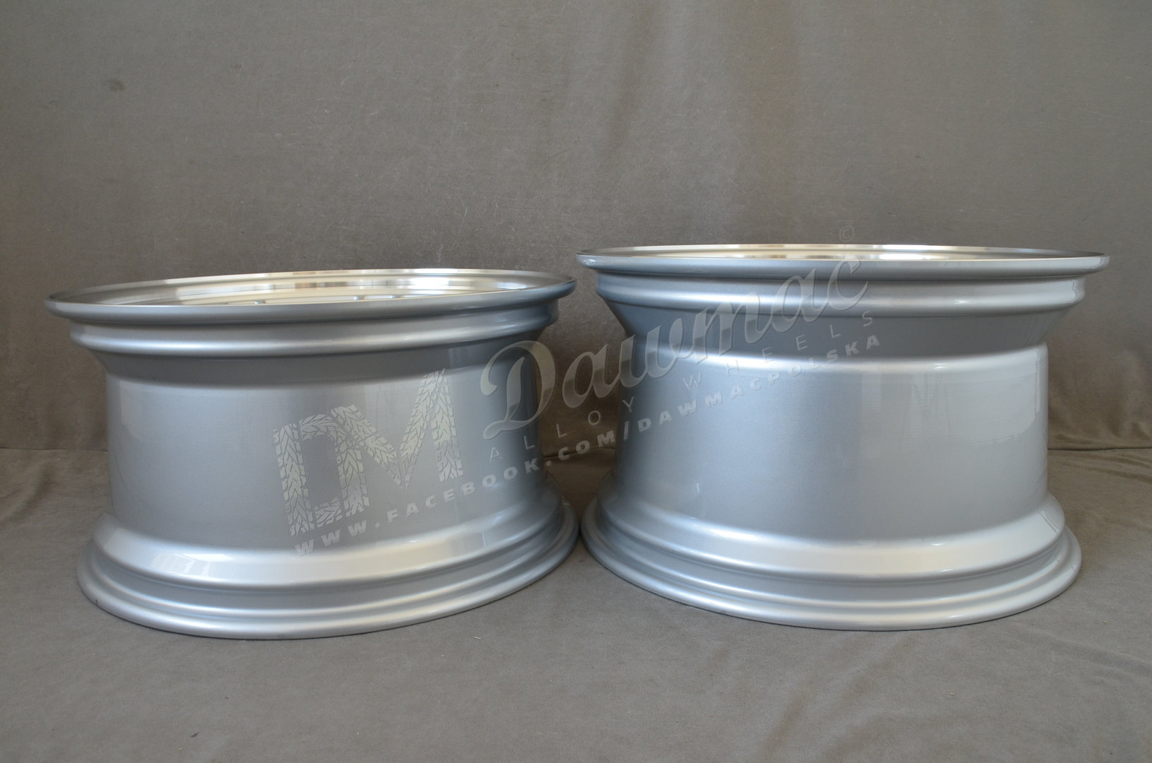 Haxer HX025 18" 8J ET30 + 9J ET35 5x112 Silver with Gold Rivets and Gold Cap - obrazek 8