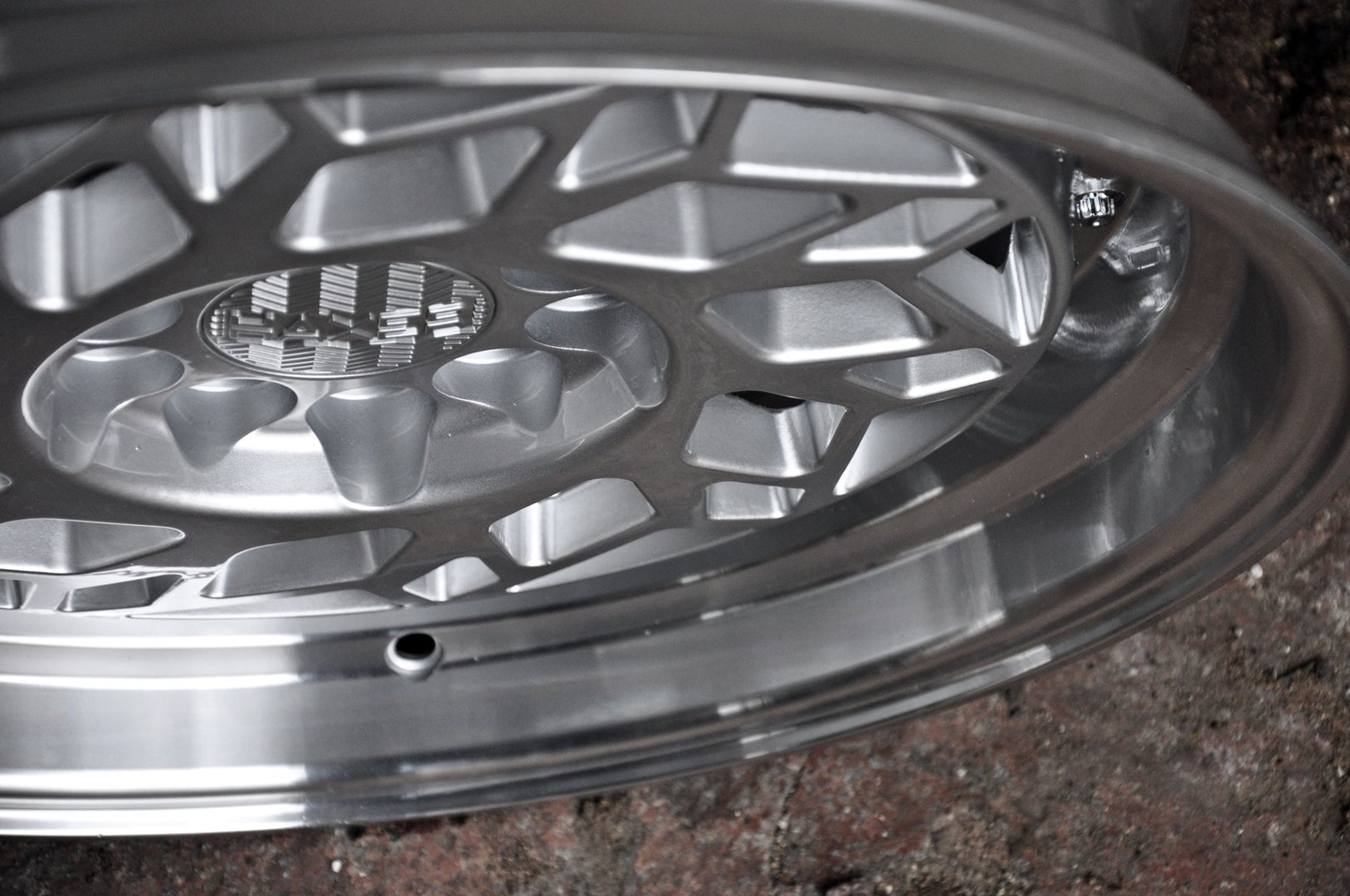 Haxer HX027 17" 8J ET30 + 9J ET20 5x120 Machined Silver - obrazek 5