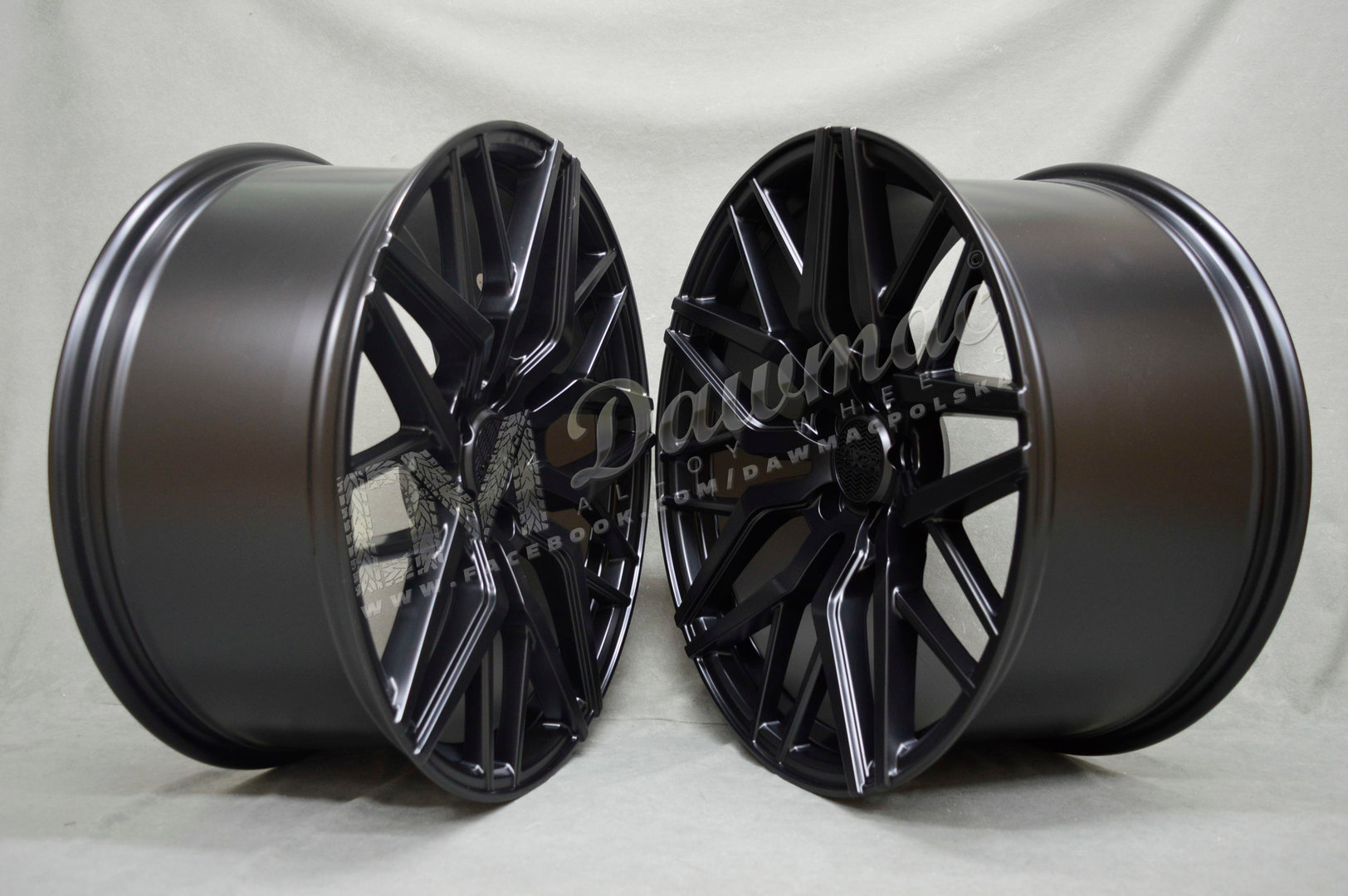 Haxer HX035 20" 8,5J ET33 + 10J ET38 5x120 Black Half Matt - obrazek 3