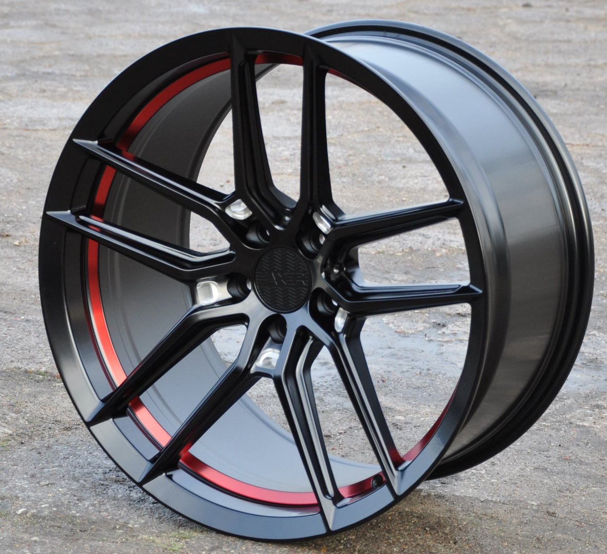 Haxer HX037 20" 9J ET18 + 10,5J ET23 5x115 Matt Black Red - obrazek 6