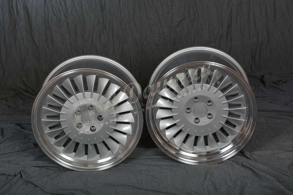 ISPIRI CSR1D 19" 8,5J ET32 + 10J ET35 5x112 Pure Silver Polished Lip