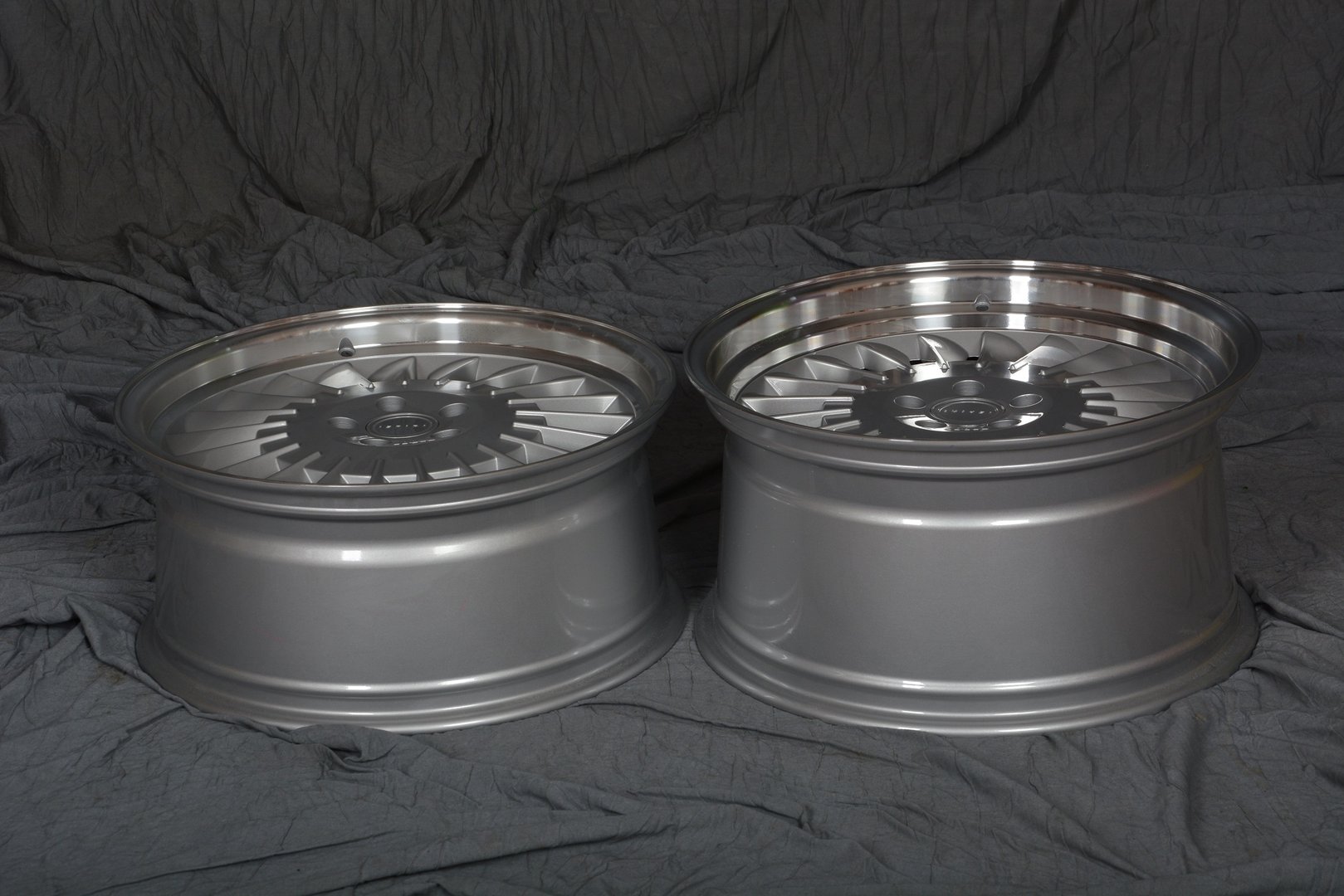 ISPIRI CSR1D 19" 8,5J ET42 + 10J ET42 5x112 Silver Polish Lip - obrazek 9