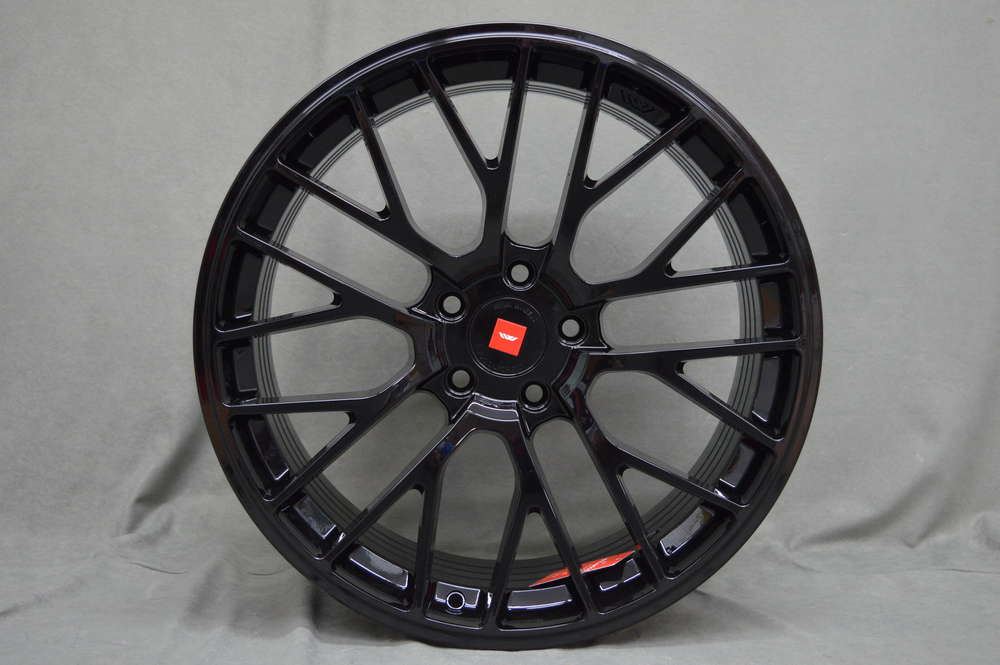 ISPIRI FFP1 19'' 8,5J ET45 5x112 Corsa Black