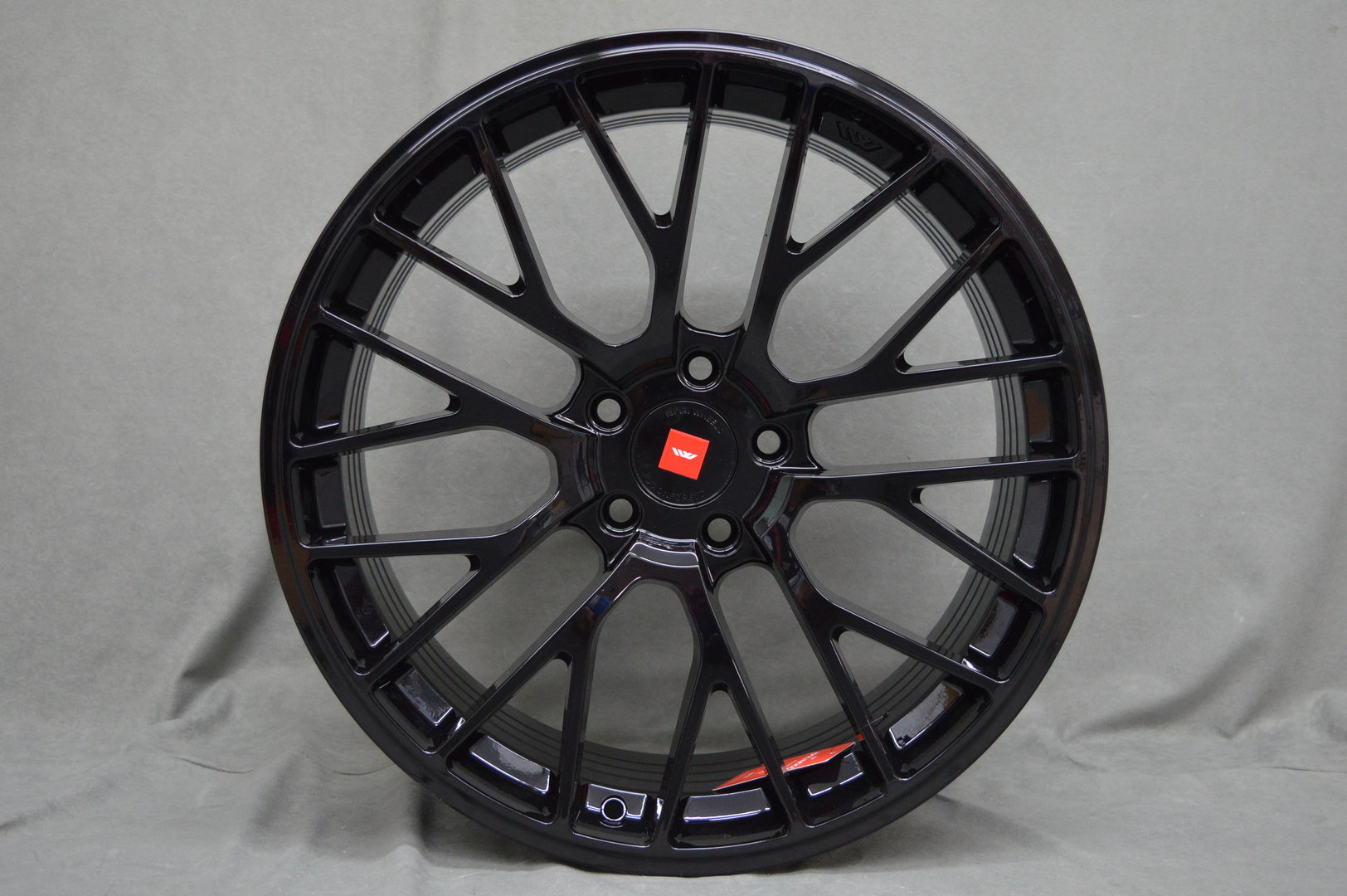 ISPIRI FFP1 19'' 8,5J ET45 5x112 Corsa Black - obrazek 2