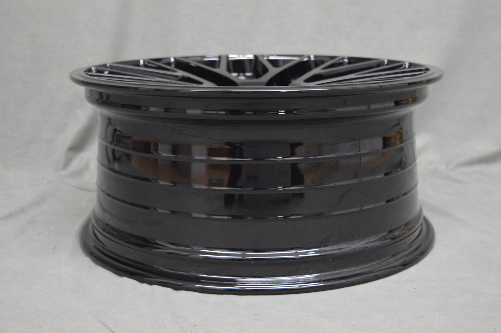 ISPIRI FFP1 19'' 8,5J ET45 5x112 Corsa Black - obrazek 6