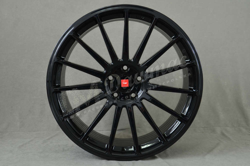 ISPIRI FFP2 20" 8,5J ET45 5x112 Corsa Black