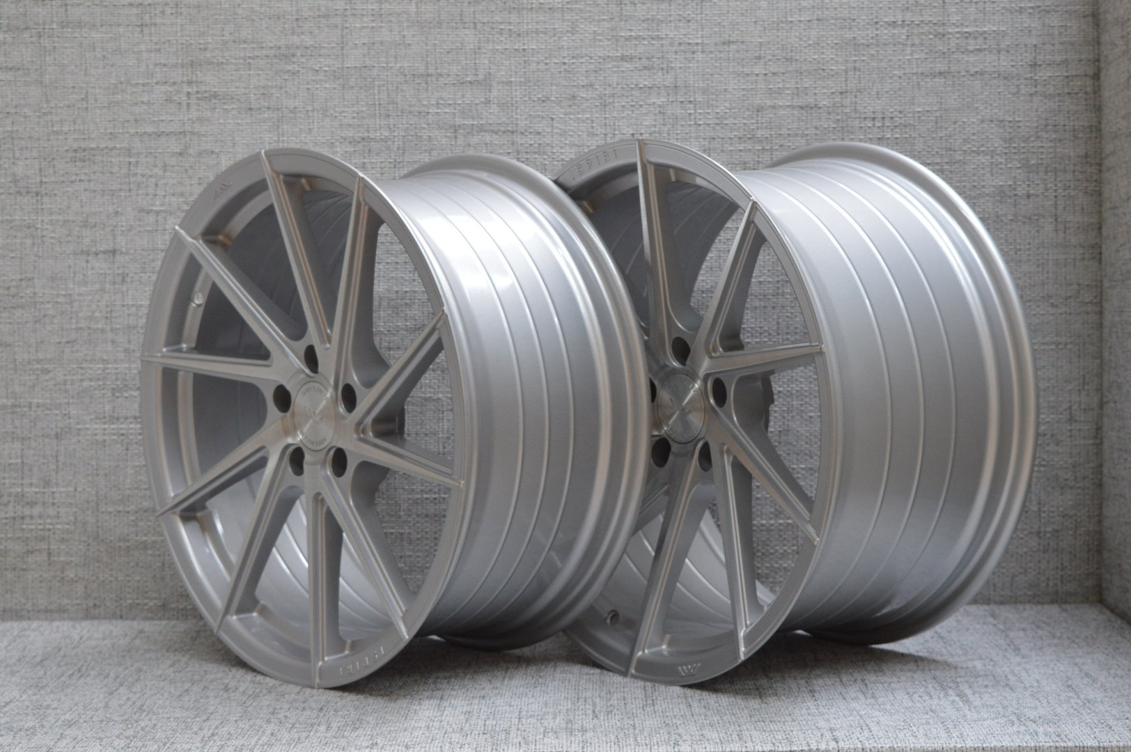 ISPIRI FFR1D 19" 8,5J ET32 + 10J ET25 5x112 MSP/BRUSH - obrazek 4