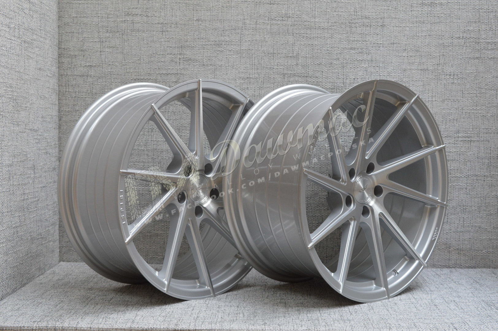 ISPIRI FFR1D 21" 9J ET21 + 10,5J ET42 5x112 Pure Silver Brushed - obrazek 5