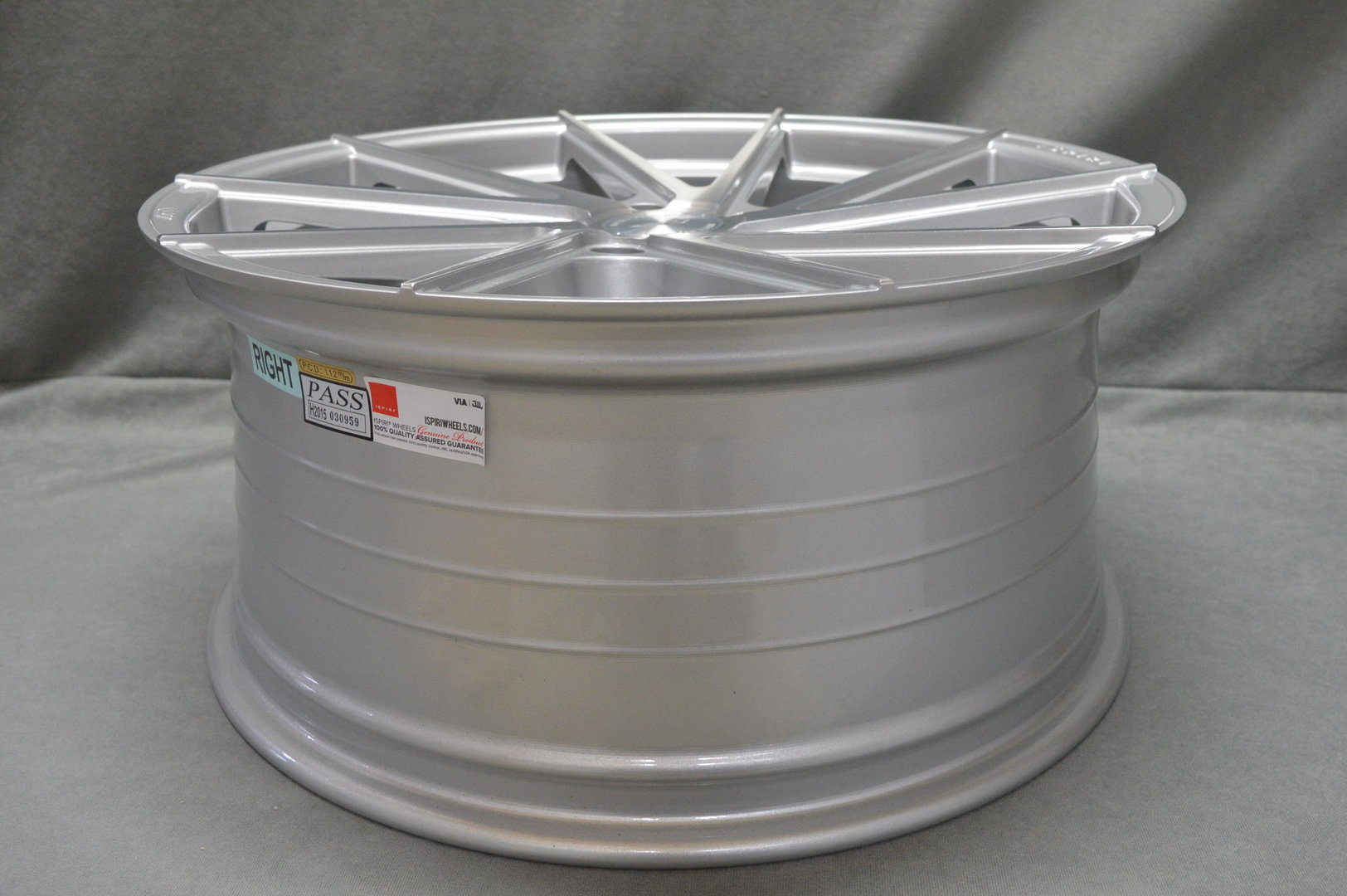 ISPIRI FFR1D 21'' 9J ET32 5x112 Pure Silver Brushed - obrazek 8