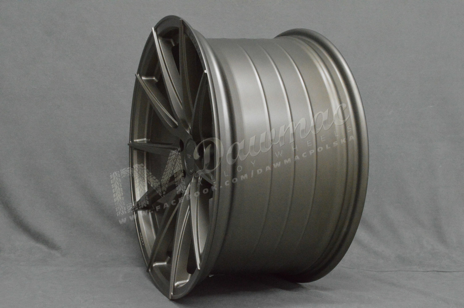 ISPIRI FFR1 19'' 10J ET28 5x112 Matt Carbon Bronze - obrazek 4