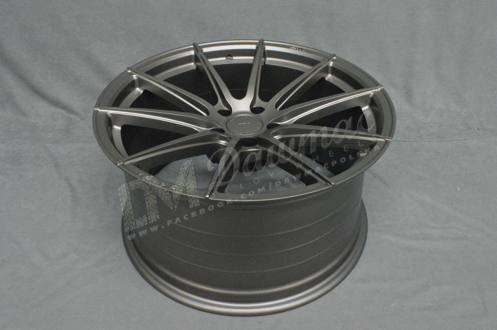 ISPIRI FFR1 19'' 10J ET28 5x112 Matt Carbon Bronze - obrazek 5