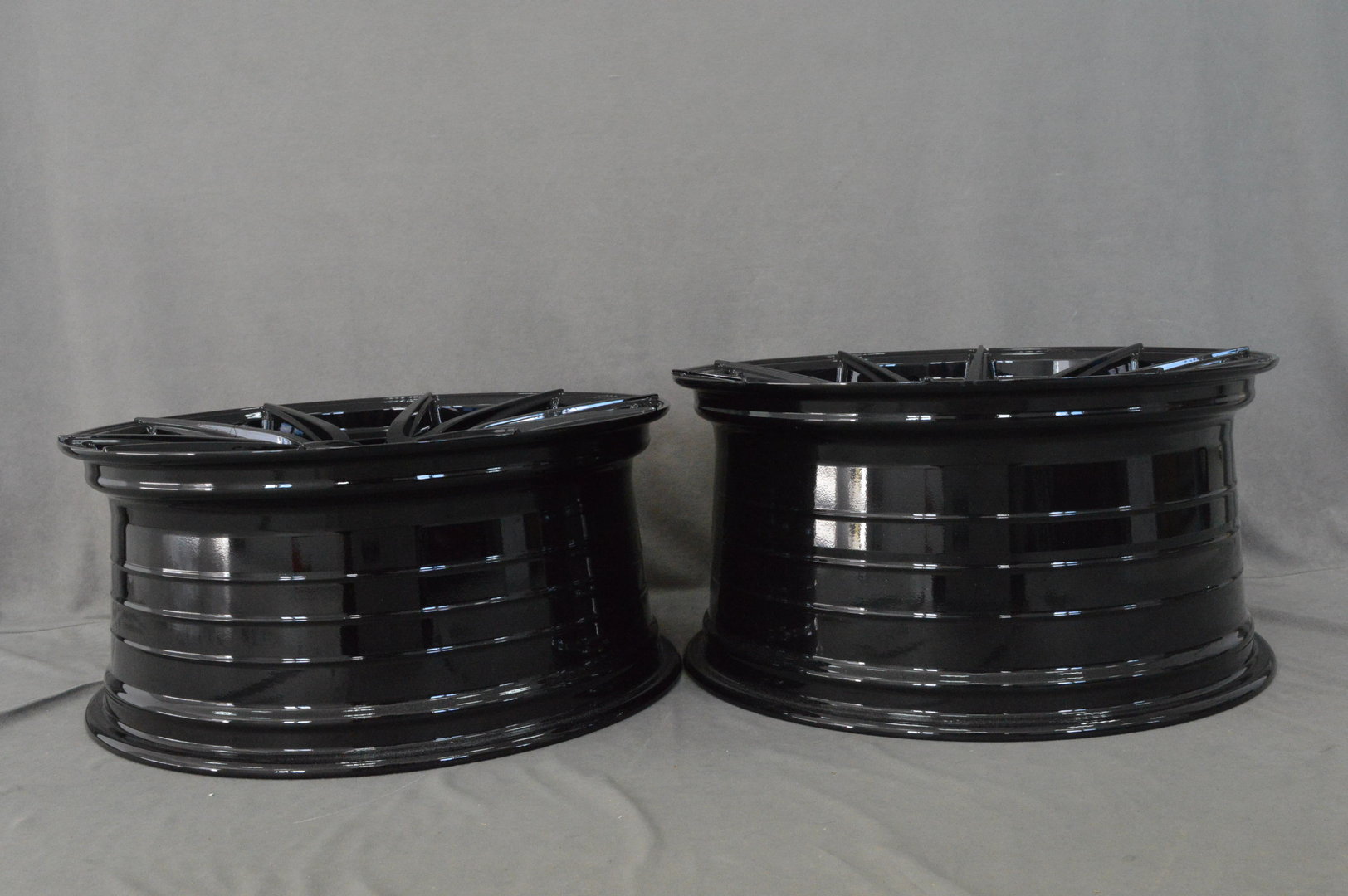 ISPIRI FFR1 19" 8,5J ET42 + 9,5J ET45 5x112 Corsa Black - obrazek 7